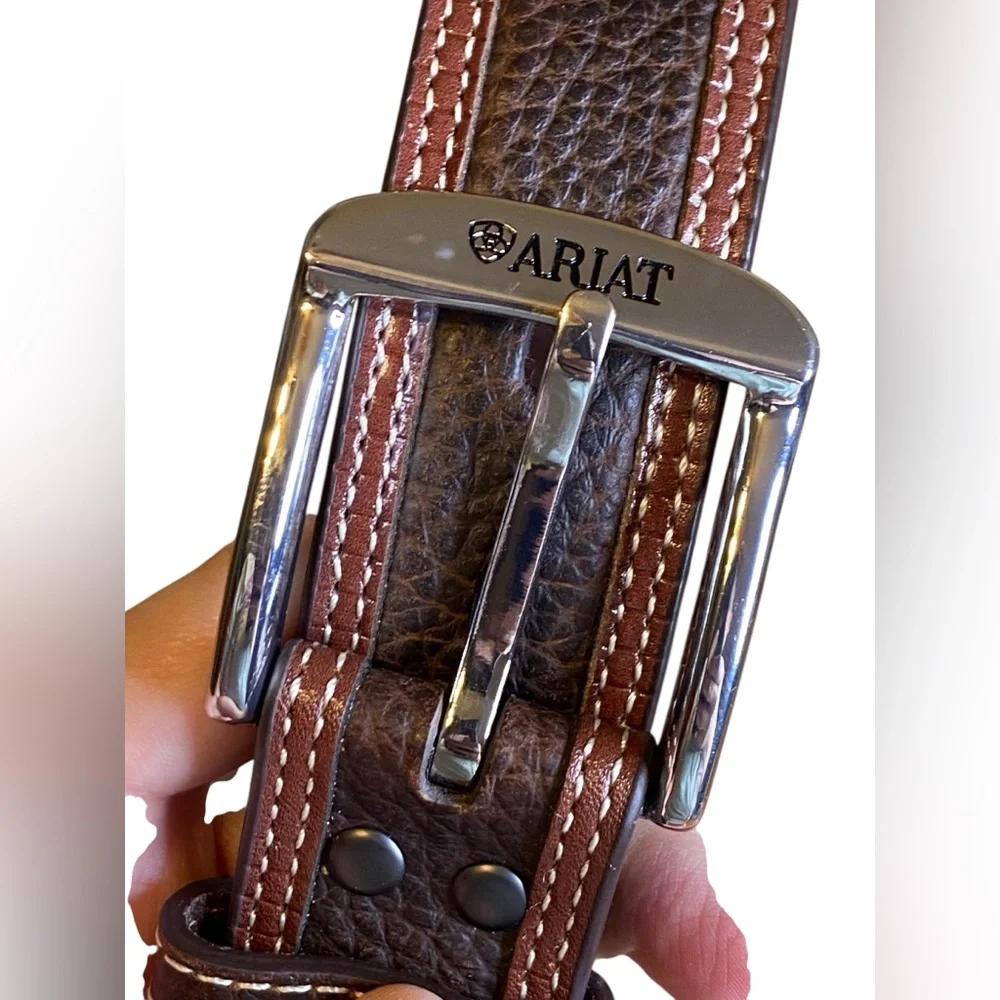 ARIAT Men's Two-Tone Oiled Leather Belt size 32 - Picture 8 of 9